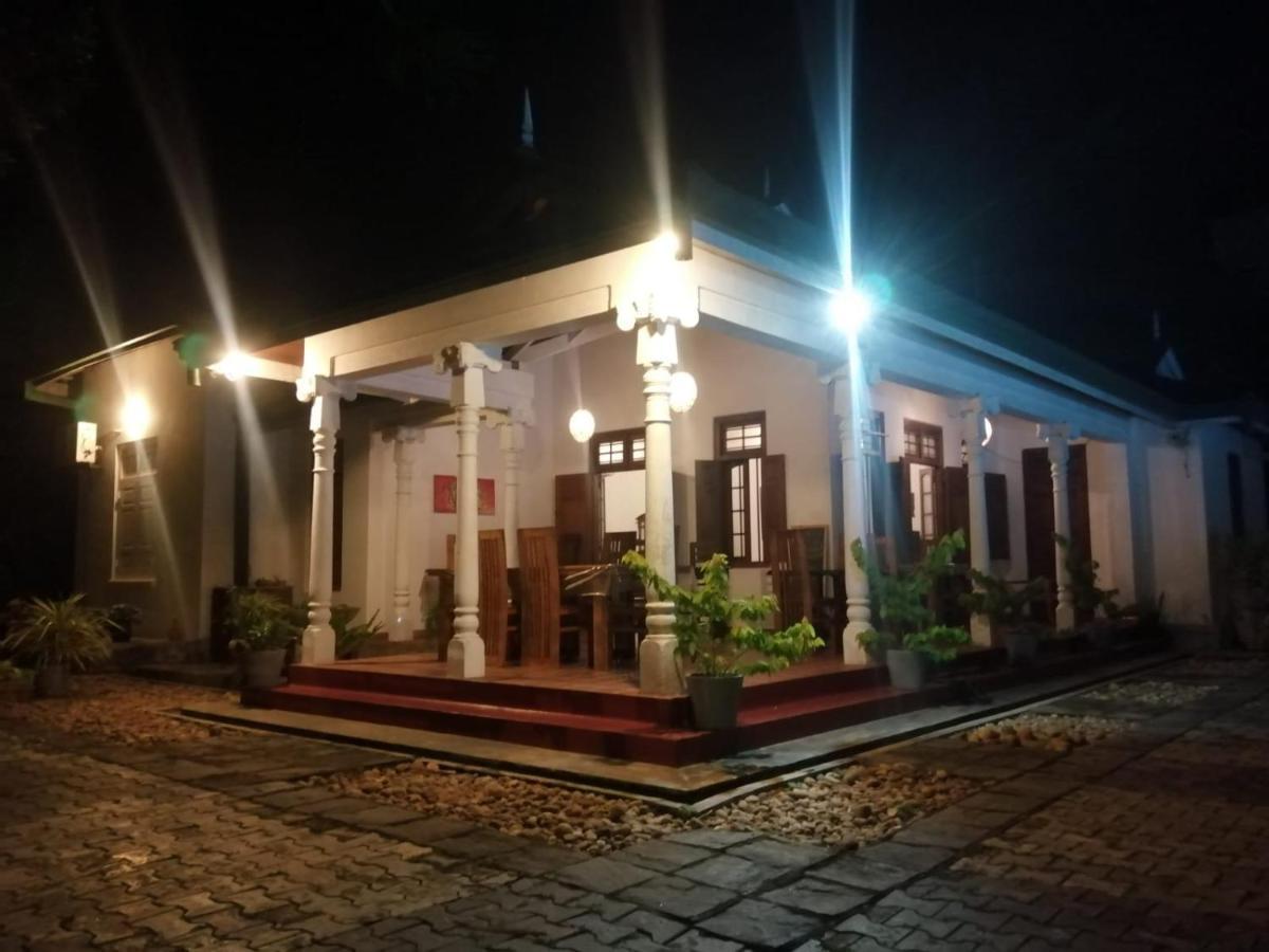 Tranquility Guest House Hikkaduwa Esterno foto
