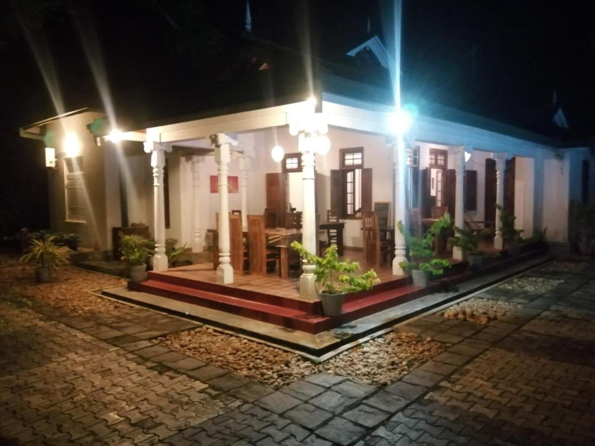 Tranquility Guest House Hikkaduwa Esterno foto