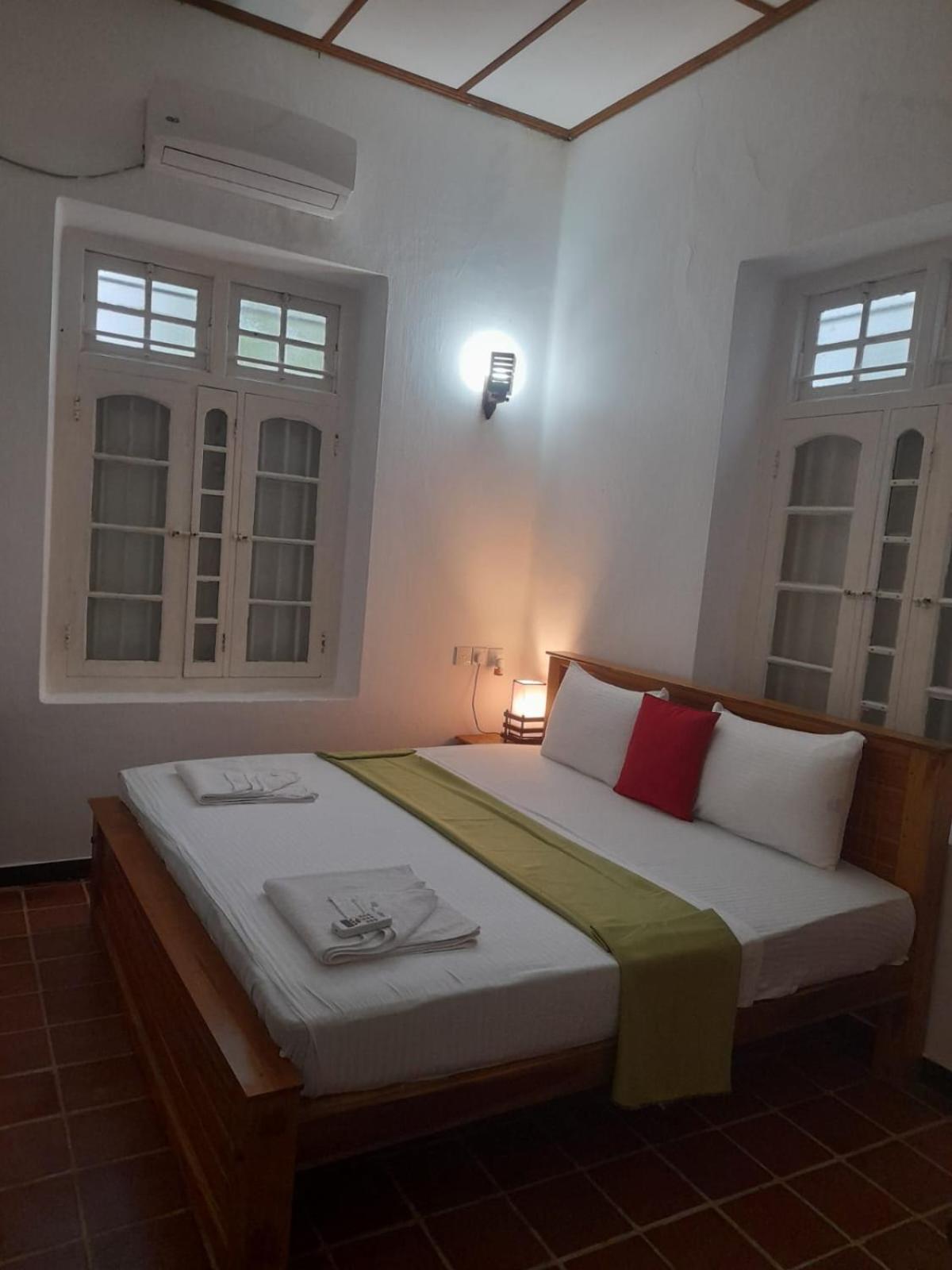 Tranquility Guest House Hikkaduwa Esterno foto