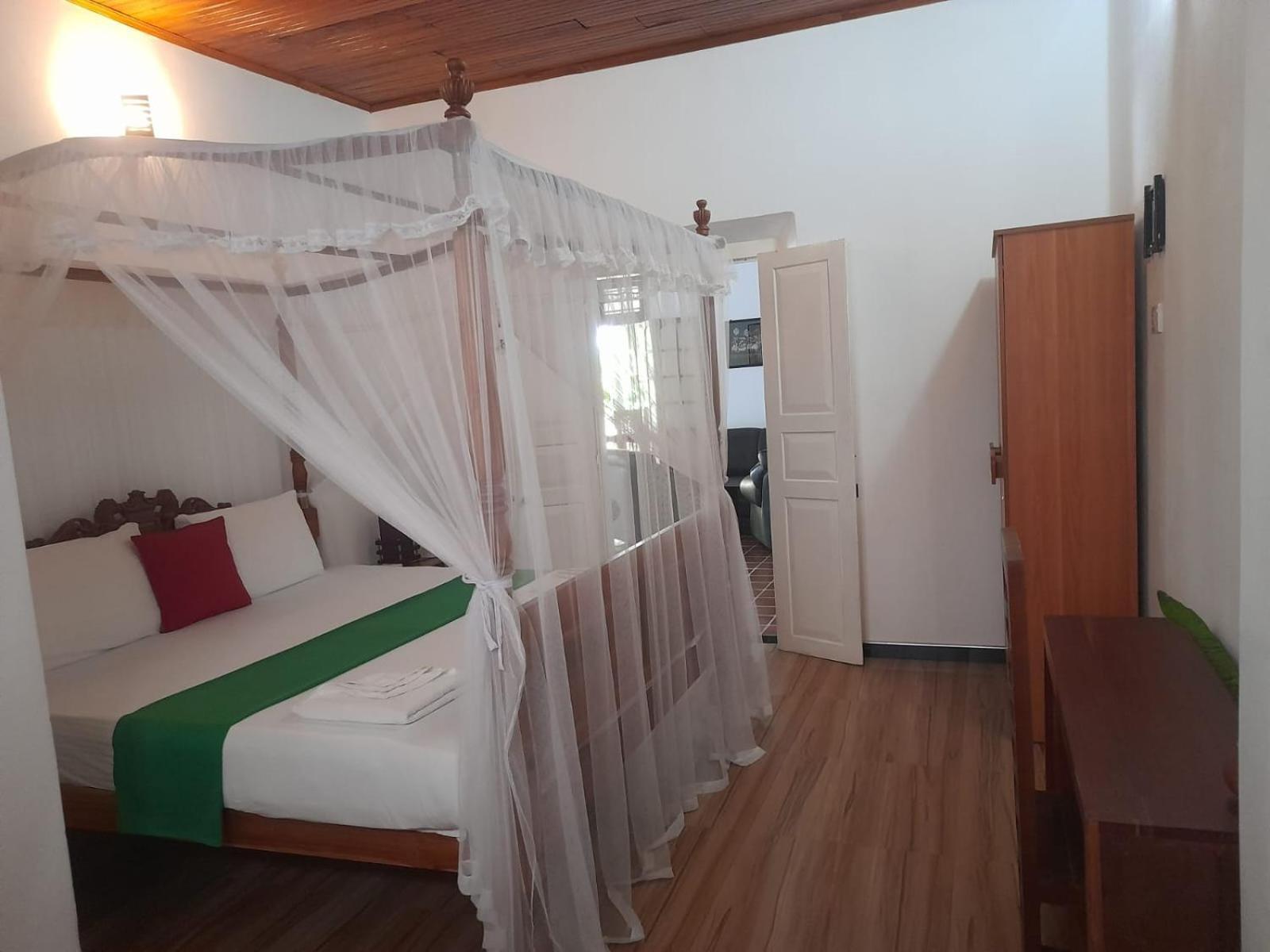 Tranquility Guest House Hikkaduwa Esterno foto