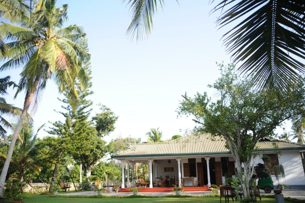 Tranquility Guest House Hikkaduwa Esterno foto